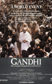 Gandhi Filmi izle (1982)